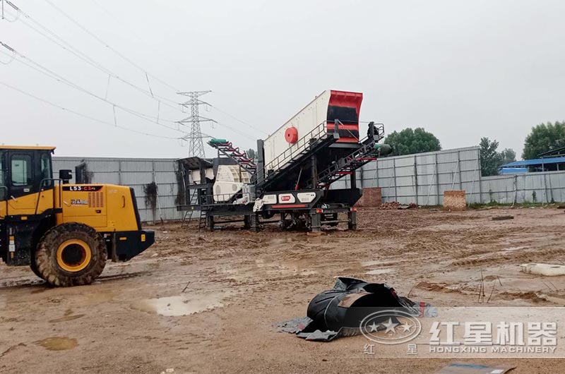 重錘式破碎機移動式碎石生產線 重錘式破碎機移動式碎石生產線