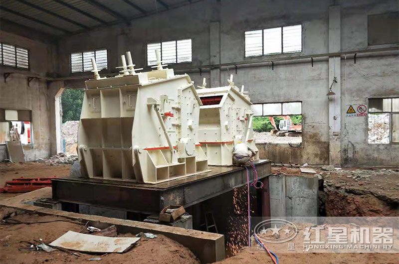 安徽客戶時產160噸電石破碎生產線現場 安徽客戶時產160噸電石破碎生產線現場