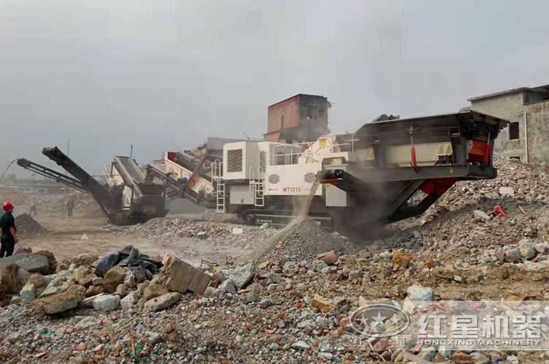 移動破碎機建筑垃圾破碎現場 移動破碎機建筑垃圾破碎現場
