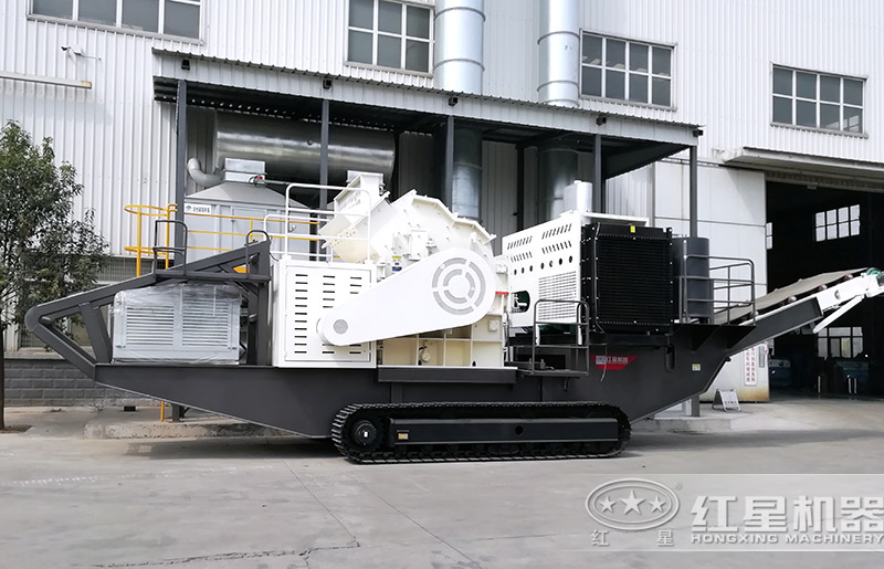 國產(chǎn)小型履帶式破碎機