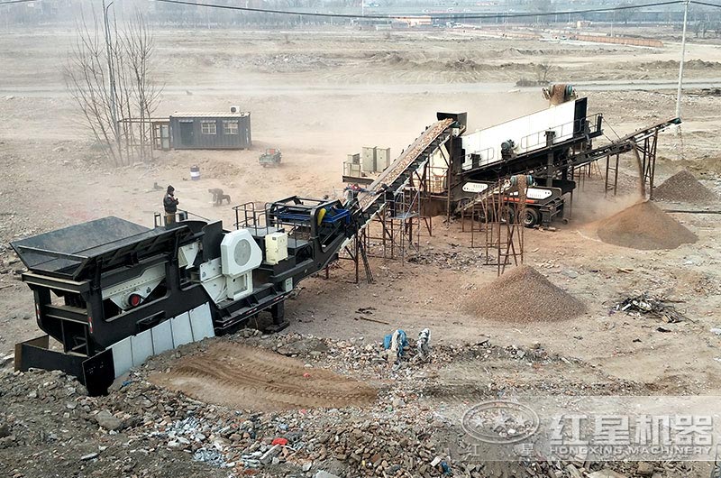 兩臺聯機作業(yè)的流動破碎生產線